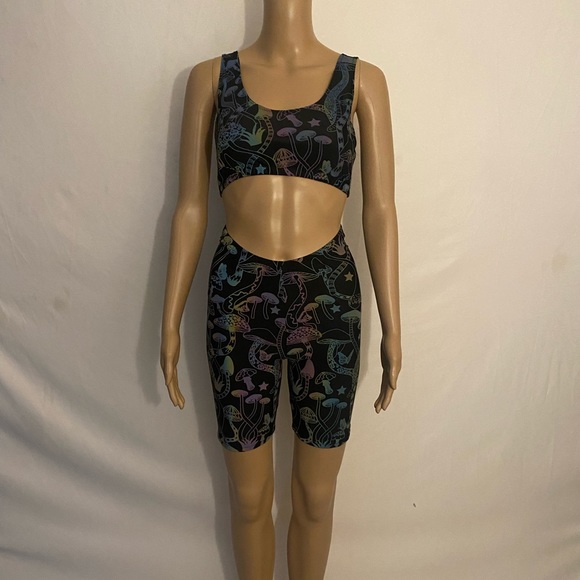 COPY - - Rainbow reflective mushroom sports bra - Picture 2 of 7